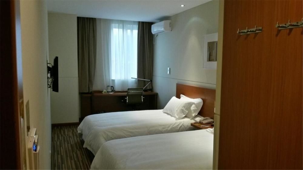 Jinjiang Inn Select Chengdu Shuangliu International Airport Exterior photo